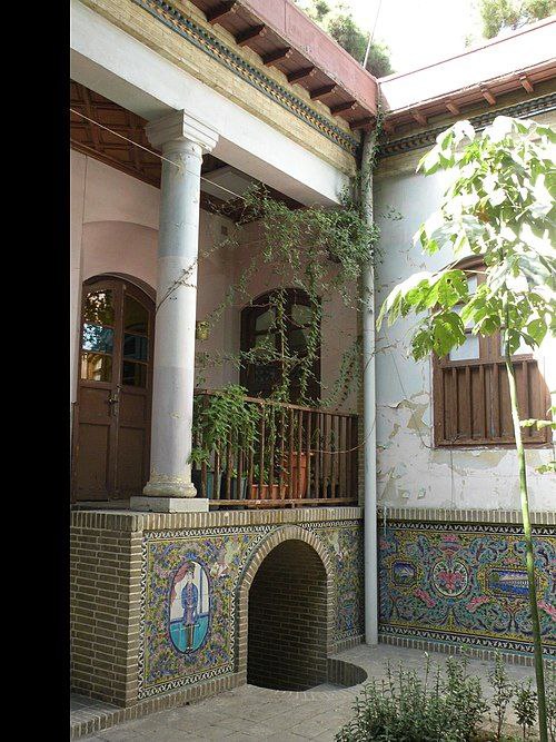 خانه صادق هدایت