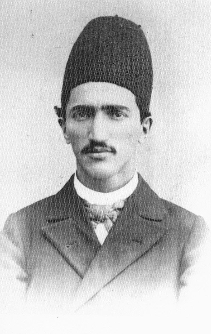 پدر پروین اعتصامی