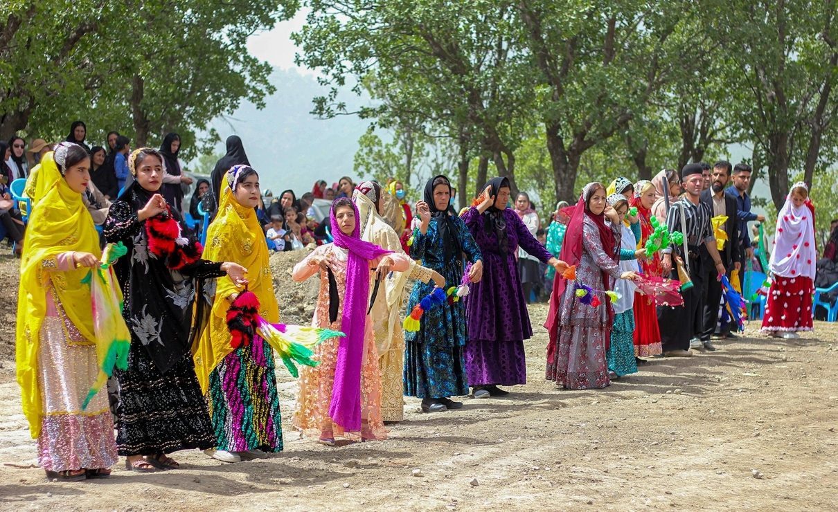 آیین عروسی و ادبیات فولکلور